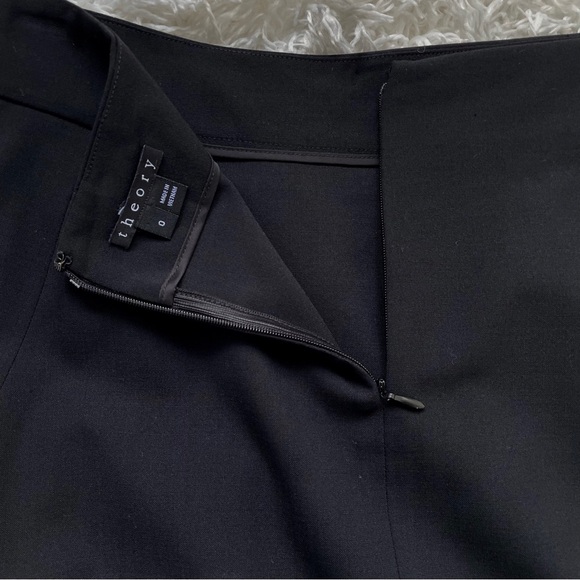 THEORY Sevona Wool Pencil Skirt size 0 - Picture 5 of 10